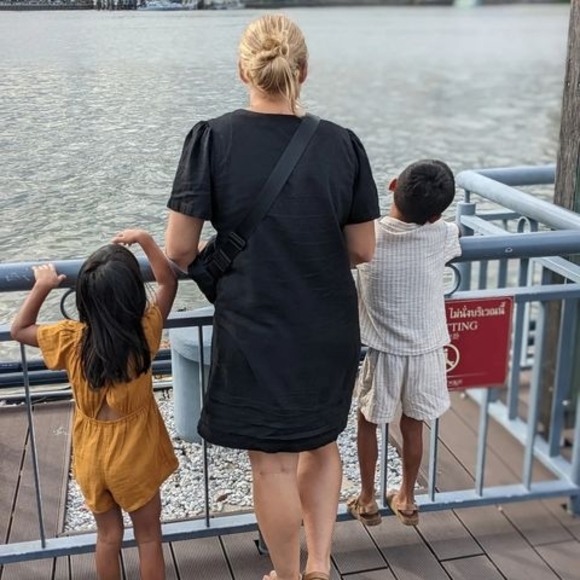 Meet your Posher, Megan - Picture 1 of 1